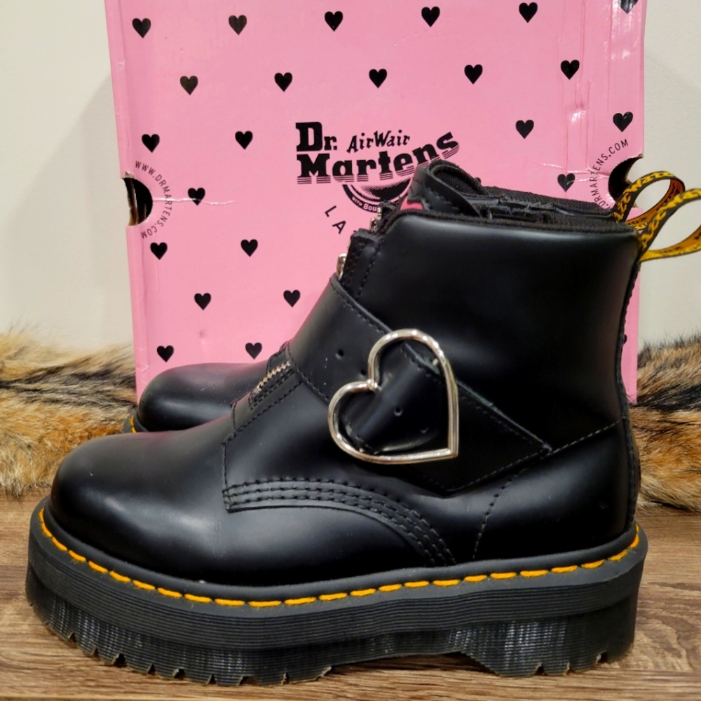 Dr. Martens x Lazy Oaf Collab Platform heart boot, size 7